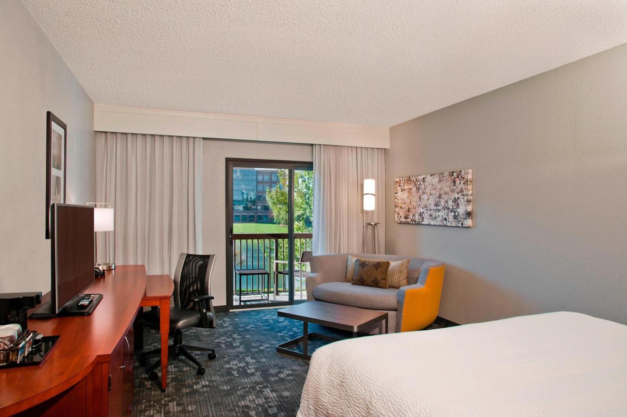 Courtyard By Marriott Charlotte Ballantyne Luaran gambar