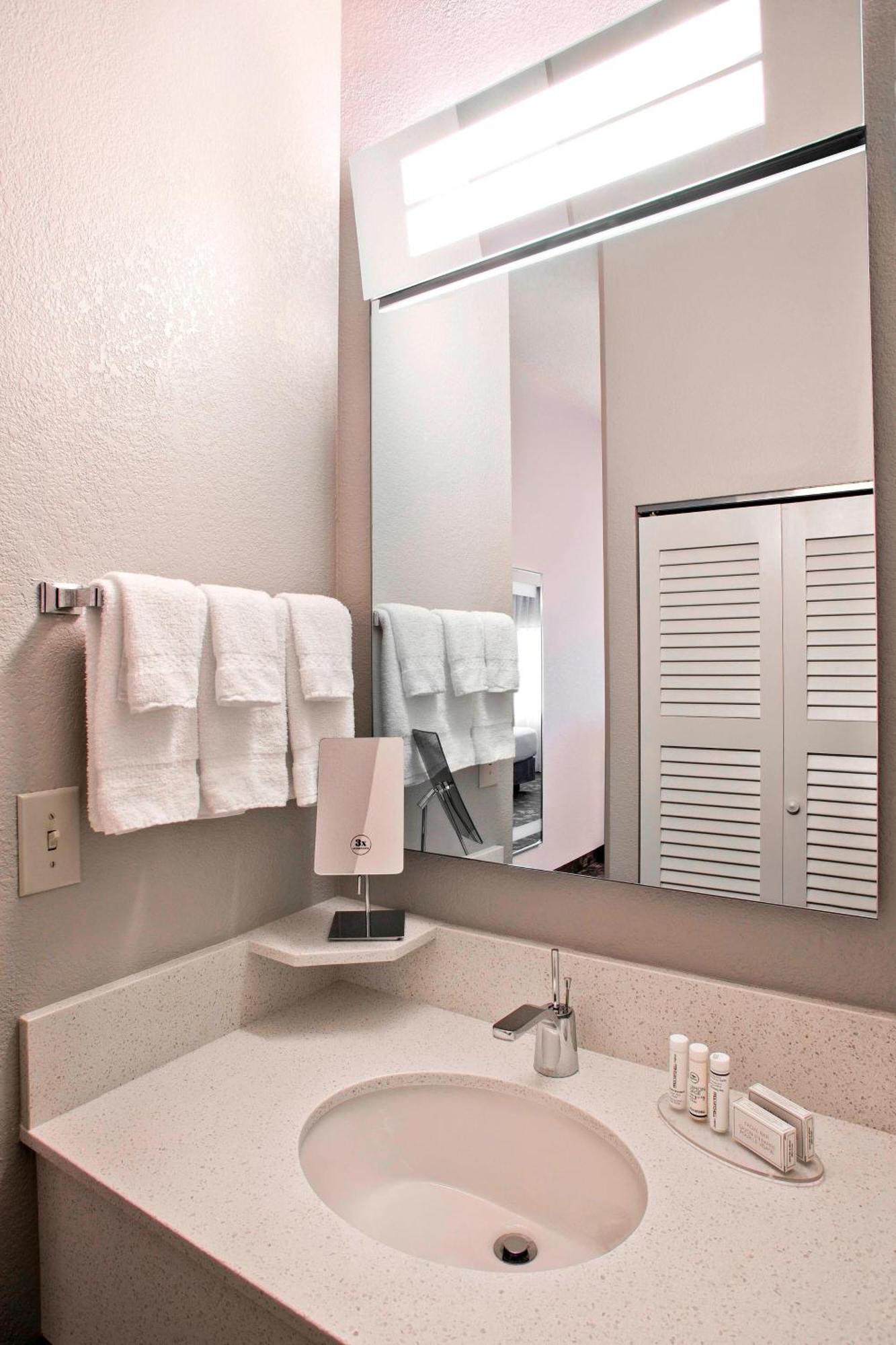 Courtyard By Marriott Charlotte Ballantyne Luaran gambar